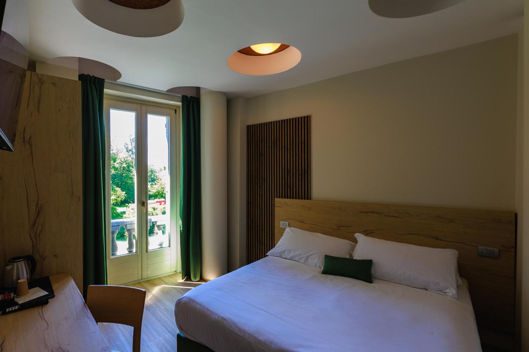 Botanique Hotel Vergani Fara Gera d'Adda ภายนอก รูปภาพ